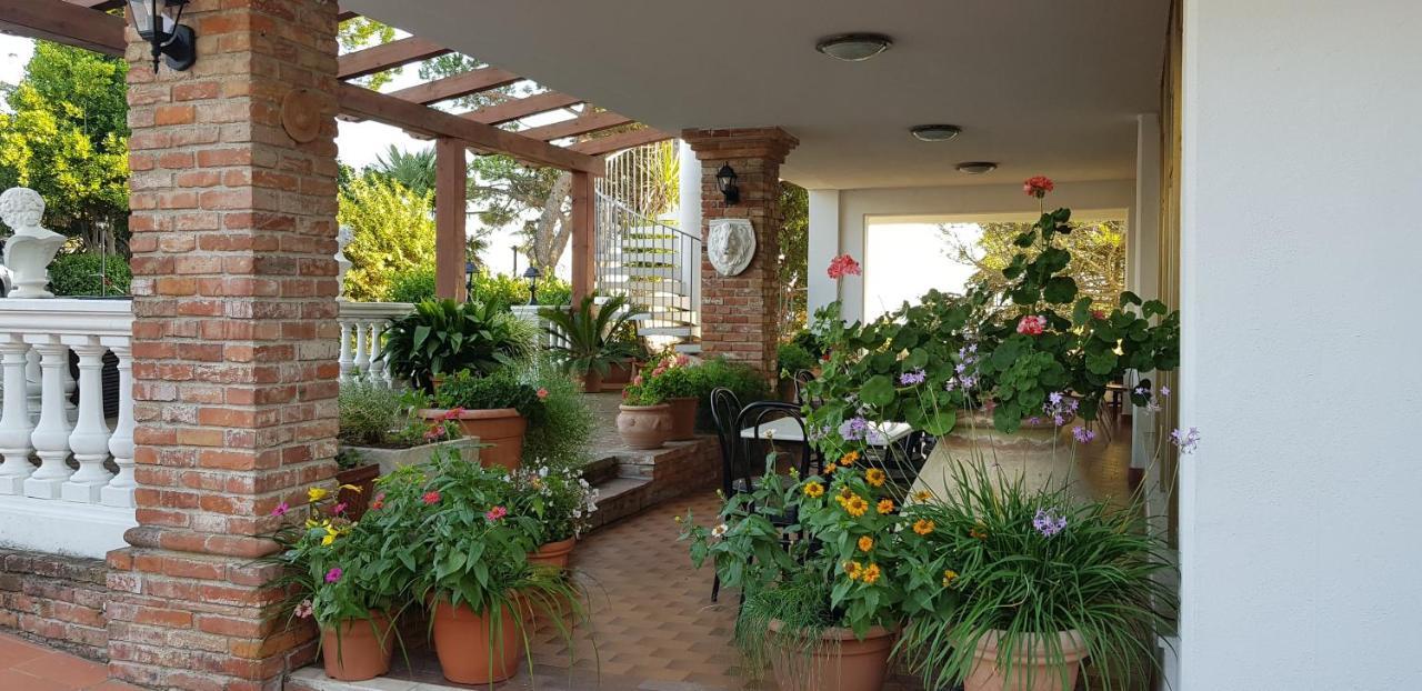 Hotel Ristorante Radar Carrare Extérieur photo